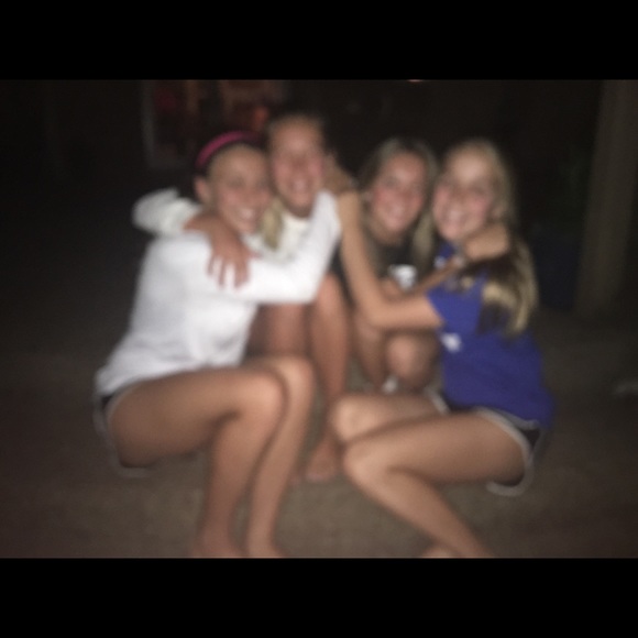 Meet your Posher, Alexandra - Picture 1 of 1